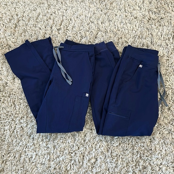 Figs Pants - FIGS scrubs Set of 2 scrub bottoms navy